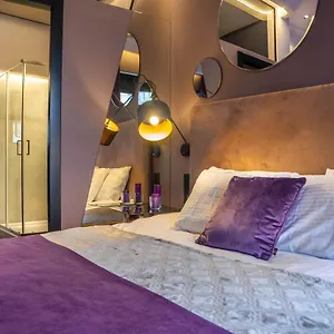 Luxury Upscale On 18 M Zhitomirska Киев